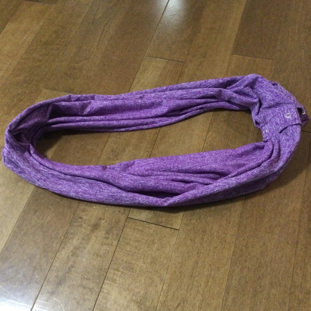 Ivivva button up scarf
